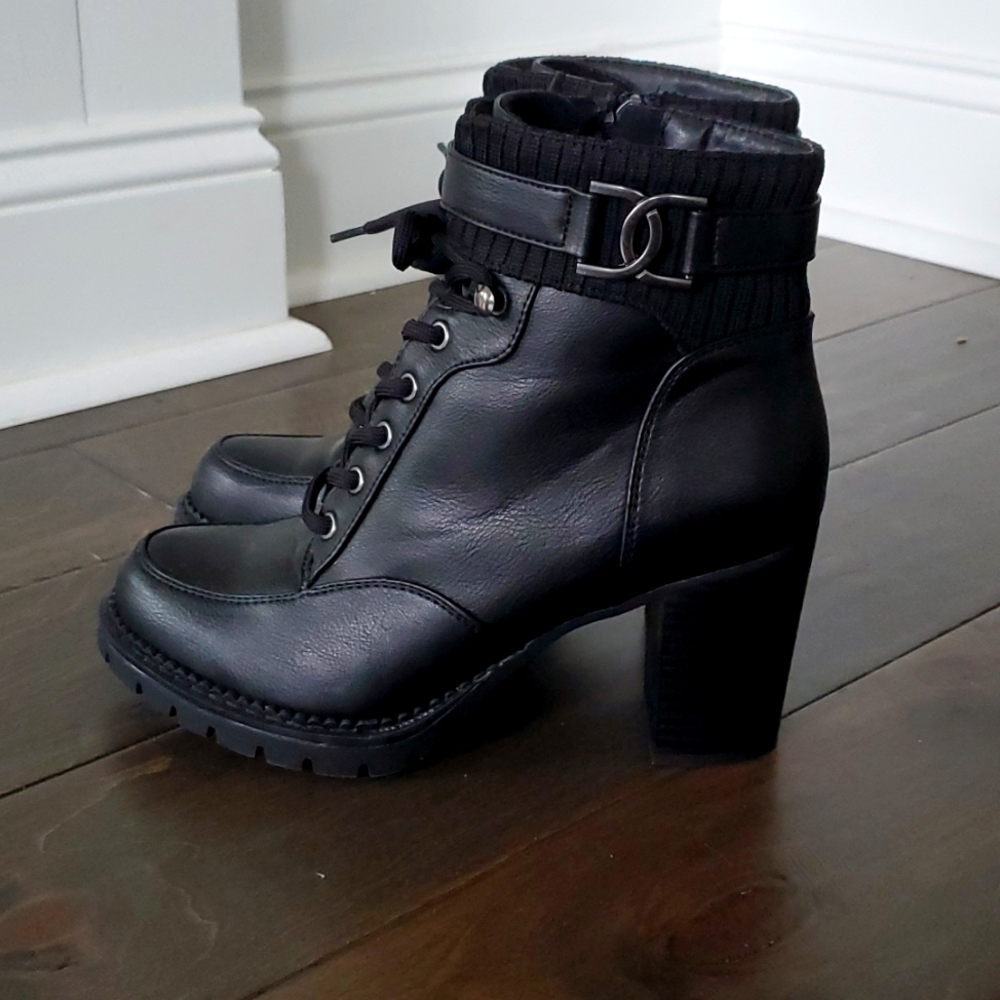 Eva and Zoe Pixie boots